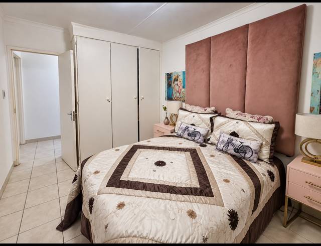 2 BEDROOM TOWNHOUSE FOR SALE IN WALDRIFT